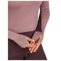 Icebreaker Women's Merino 260 Zoneknit L/S Half Zip - Merinopullover 19 Icebreaker Women's Merino 260 Zoneknit L/S Half Zip - Merinopullover -Outdoor-Ausrüstung icebreaker womens merino 260 zoneknit l s half zip merinopullover detail 7